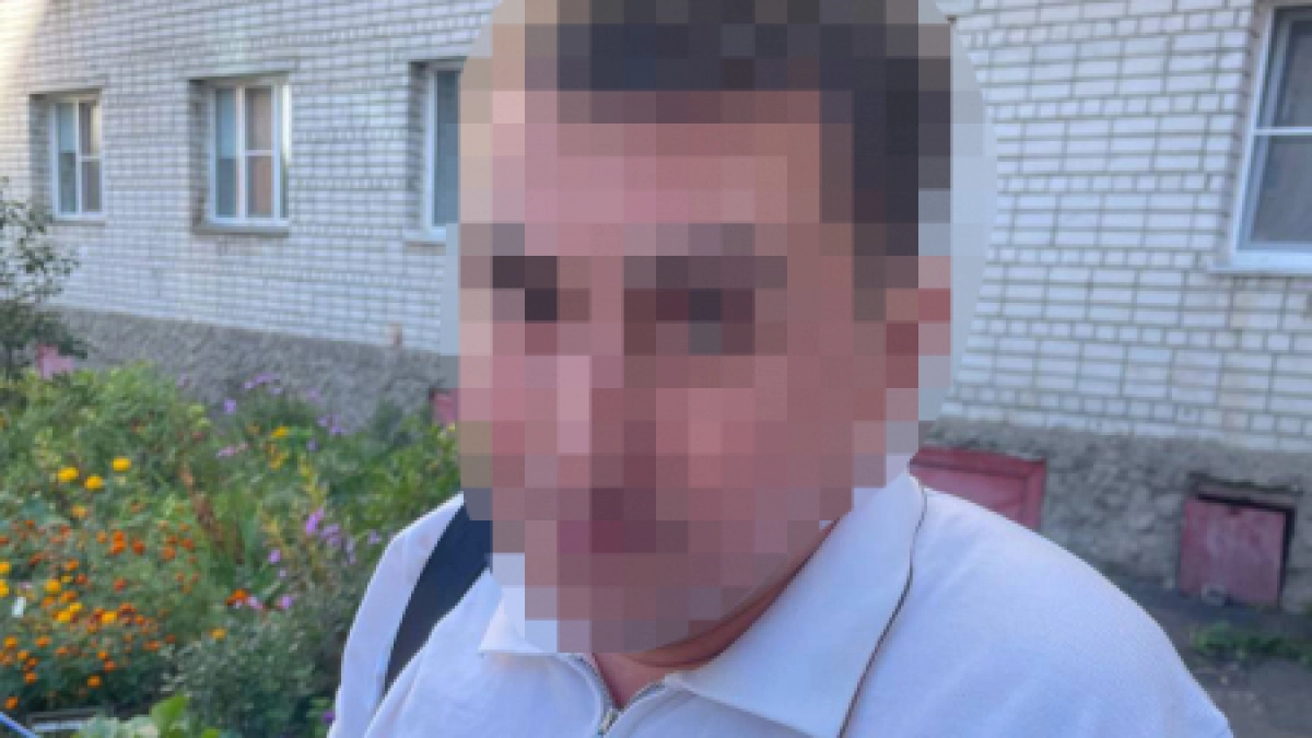 Мужчину с партией таблеток и 10 поддельными рецептами задержали в Нижнем Новгороде