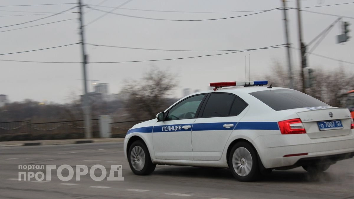 В Большеболдинском районе КамАЗ пробил отбойник и упал с моста в реку