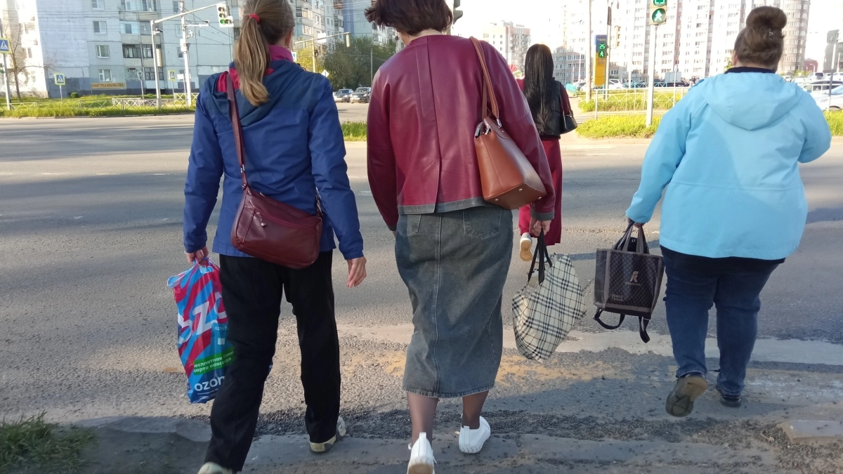 7 лет тружусь в Секонд-Хенде: разоблачаю, откуда дешевая одежда и что не стоит покупать - честный взгляд из-за прилавка