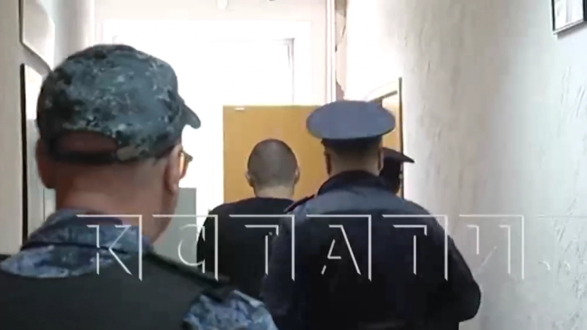 Подполковника полиции судят в Арзамасе за укрывательство сбившего пешехода отца и пытки инвалида