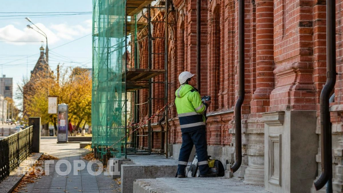 Здание Красных казарм XIX века на набережной в Нижнем Новгороде превратят в отель 