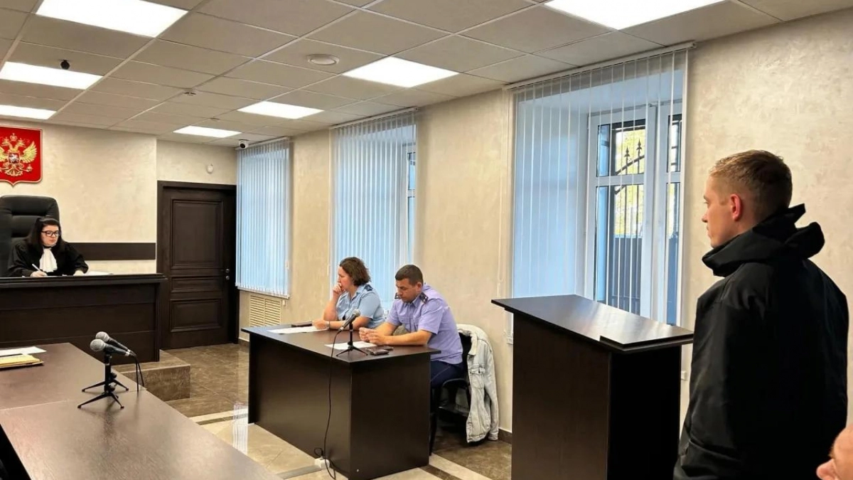 В Дзержинске заключили под стражу мужчину, который зарезал бывшую жену около детского садика