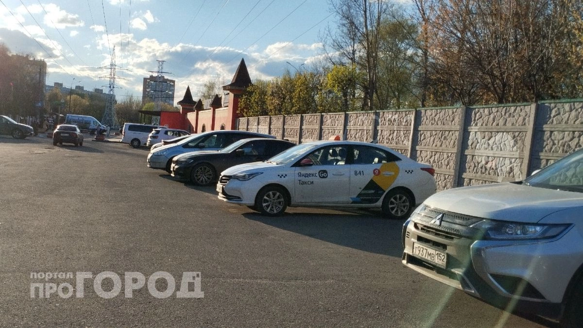 Власти Нижегородской области запретили брать за парковку больше 100 рублей