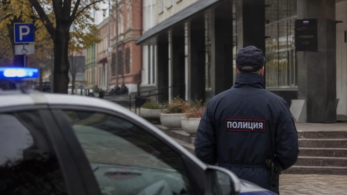 В Нижнем Новгороде студентку оштрафовали за чехол с Бафометом и серьги