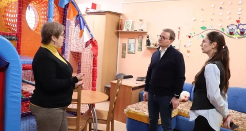 Почти 200 нижегородских семей получили помощь ресурсного центра «Дети в семье» за год его работы