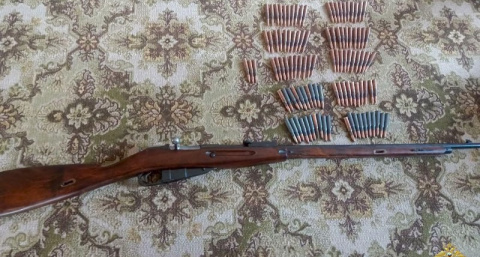 В Арзамасском районе дома у пенсионера обнаружили склад оружия и боеприпасов