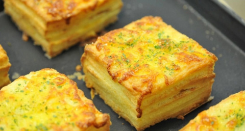 Творог скупаю килограммами: опытные хозяйки готовят вкуснятину на завтрак — затмевает банальные сырники и запеканку