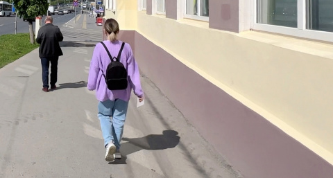 Этот популярный цвет в одежде весной выбирают женщины с низким интеллектом