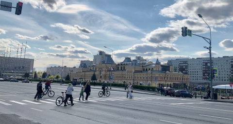 Настоящая летняя жара: Вильфанд сообщил, что ждать от погоды в конце мая 2025