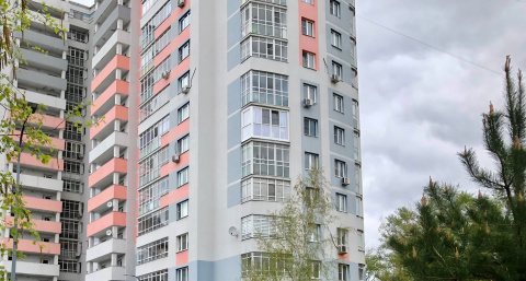 Остекление балкона под запретом: заставят убрать через суд — новая угроза для владельцев квартир с 1 июня 