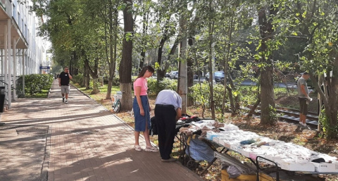 В одном из районов Нижнего Новгорода нашли более 50 нелегальных торговцев: "мини-базары" были снесены