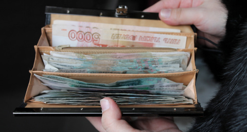 Коснется всех россиян, у кого дома лежат купюры в 5 000 рублей - важные нововведения с 1 августа 