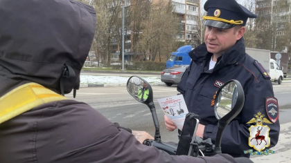 Троих курьеров-нарушителей поймали полицейские в Нижнем Новгороде