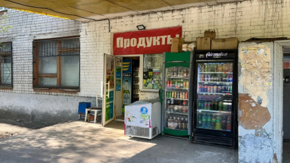 После жалоб жителей Автозаводского района специалисты провели рейд и нашли нелегальный алкоголь