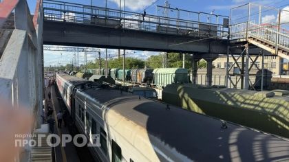 Поезд из Нижнего Новгорода застрял в пути из-за атаки дронов под Воронежем