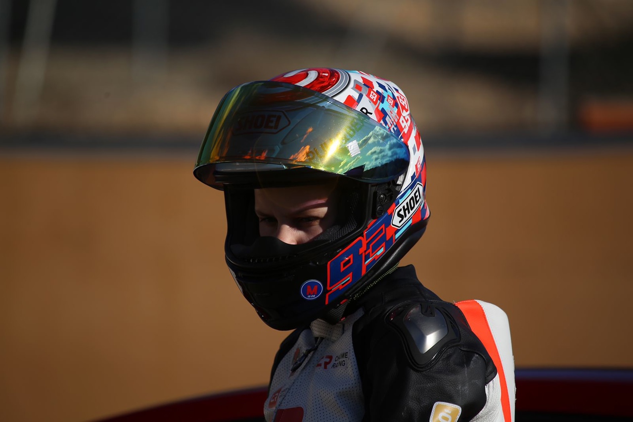 Чемпионка России по мотогонкам Анастасия Белякова практиковалась на треках мирового уровня