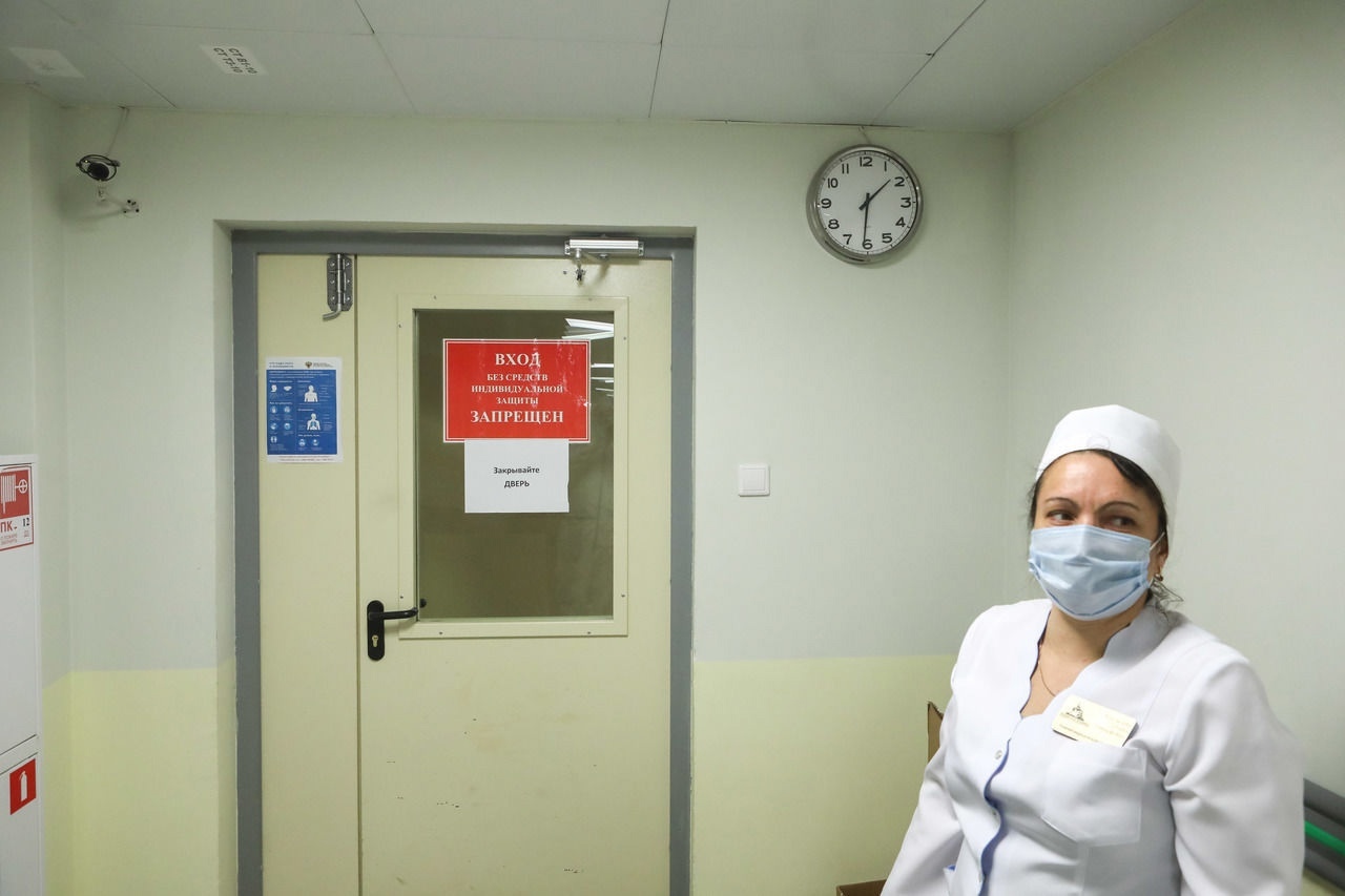 Семь нижегородских больниц частично закрылись на карантин по Covid-19