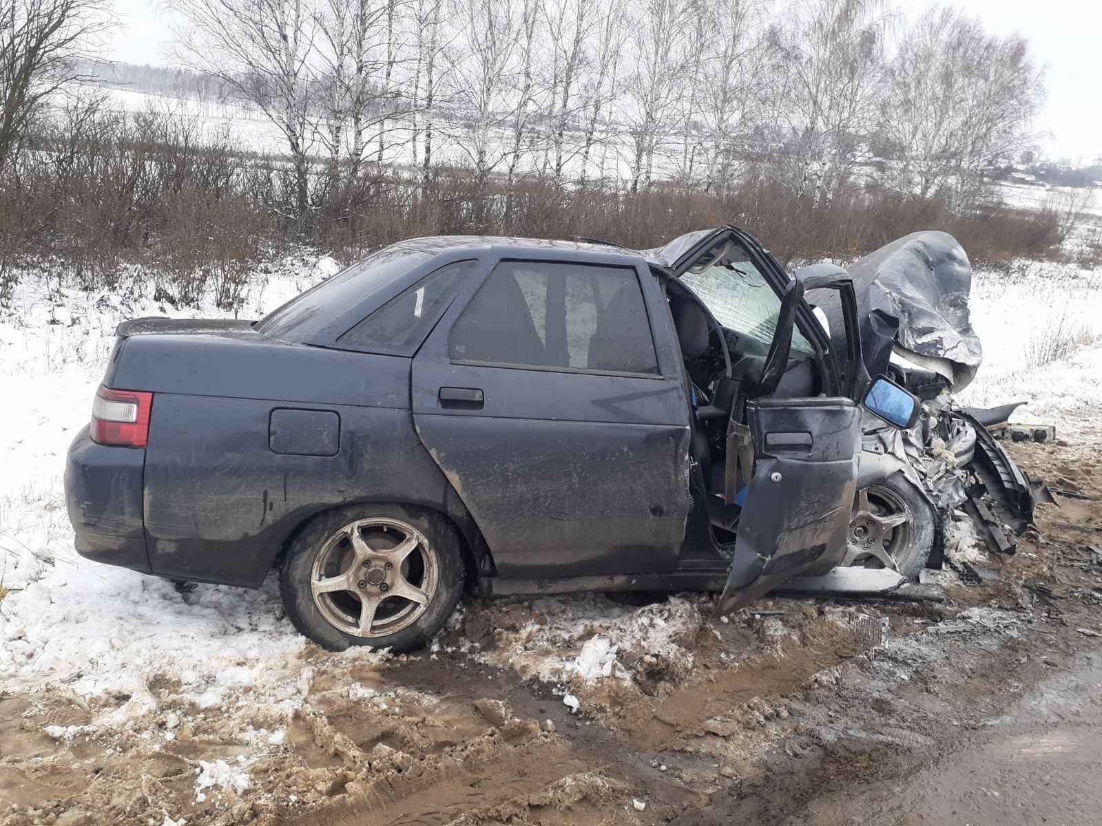 Шесть человек пострадали в столкновении пяти машин в Нижегородской области
