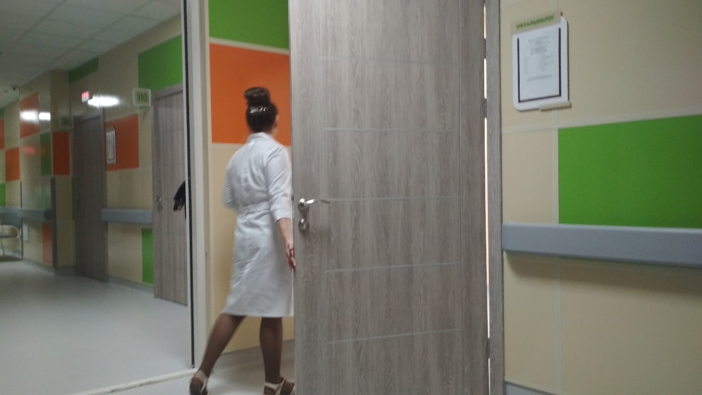 Нижегородская медсестра поскользнулась в душе психоневлогического интерната