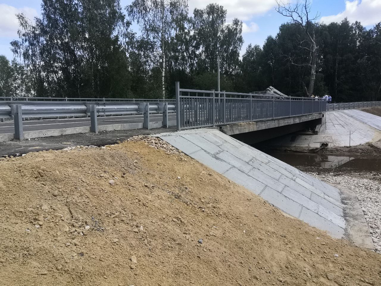 Между Сокольским и Ковернинским районами восстановили мост