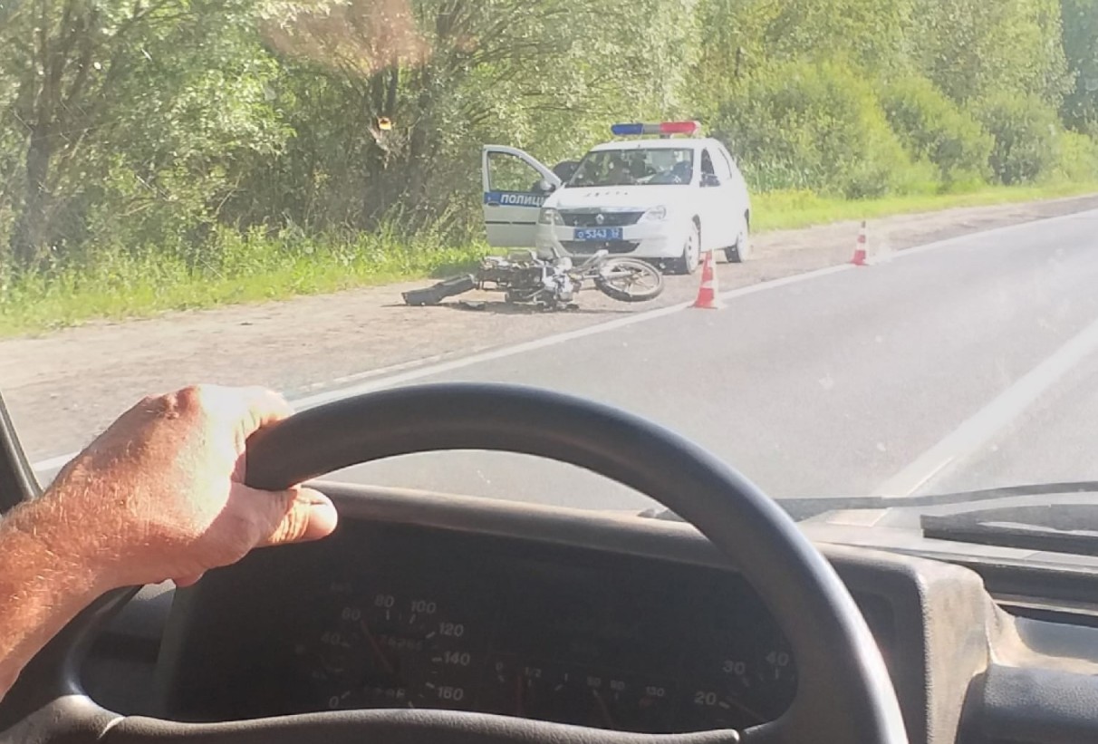 В Выксе произошло ДТП с участием грузовика и подростка на мопеде