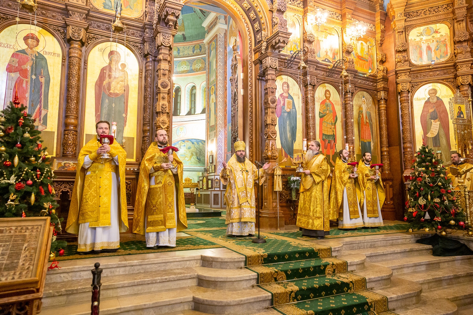 Во сколько начнутся рождественские богослужения в нижегородских храмах 