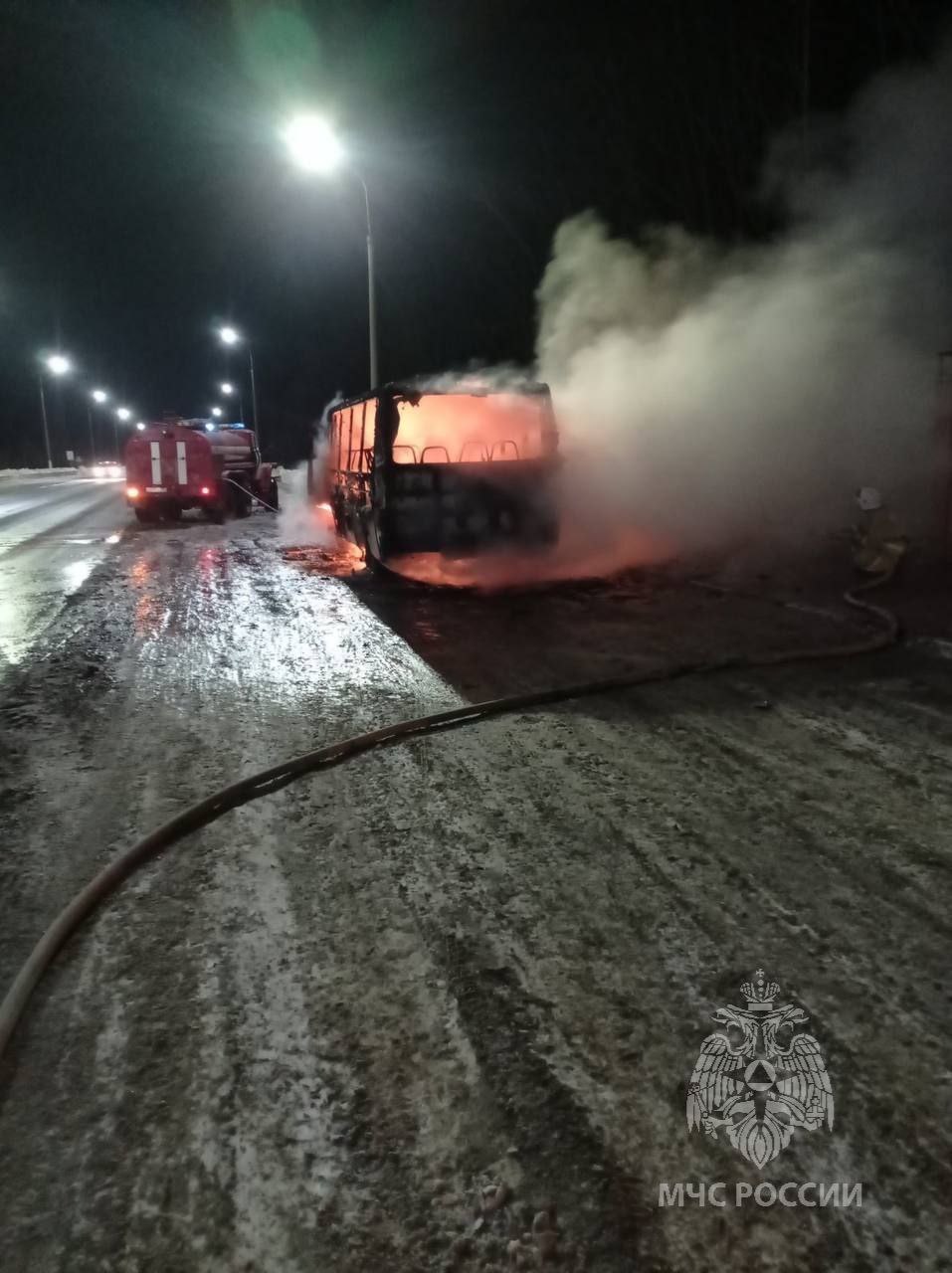 В Чкаловске загорелся пассажирский автобус