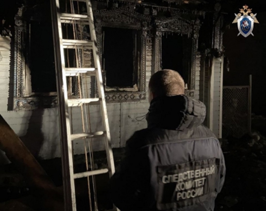 В Нижегородской области сгорел дом с пенсионеркой