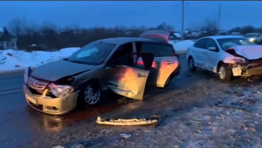 Маневры водителя на трассе в Нижегородской области закончились ДТП