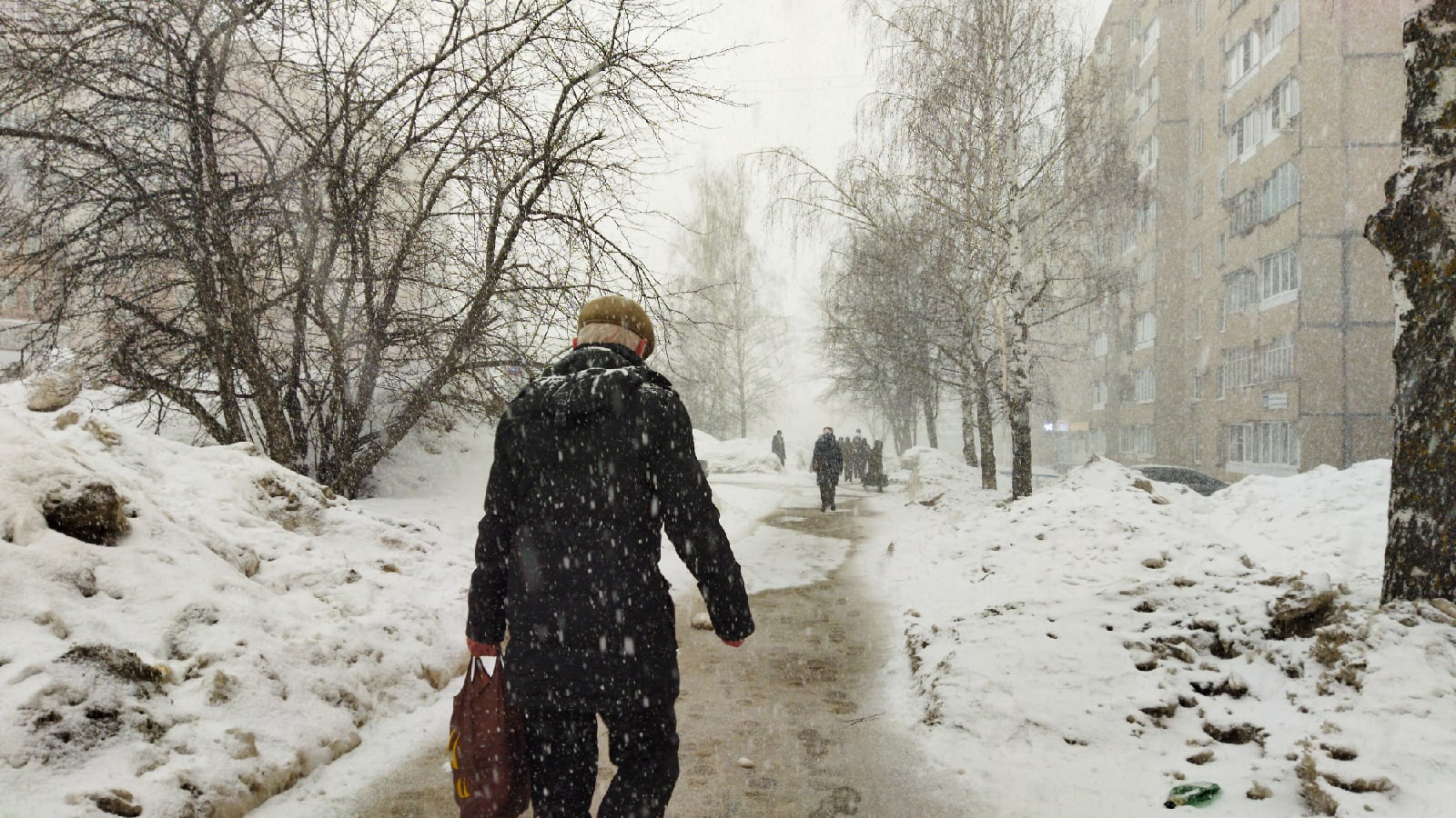 Весной и не пахнет: в четверг нижегородцев ждет снегопад