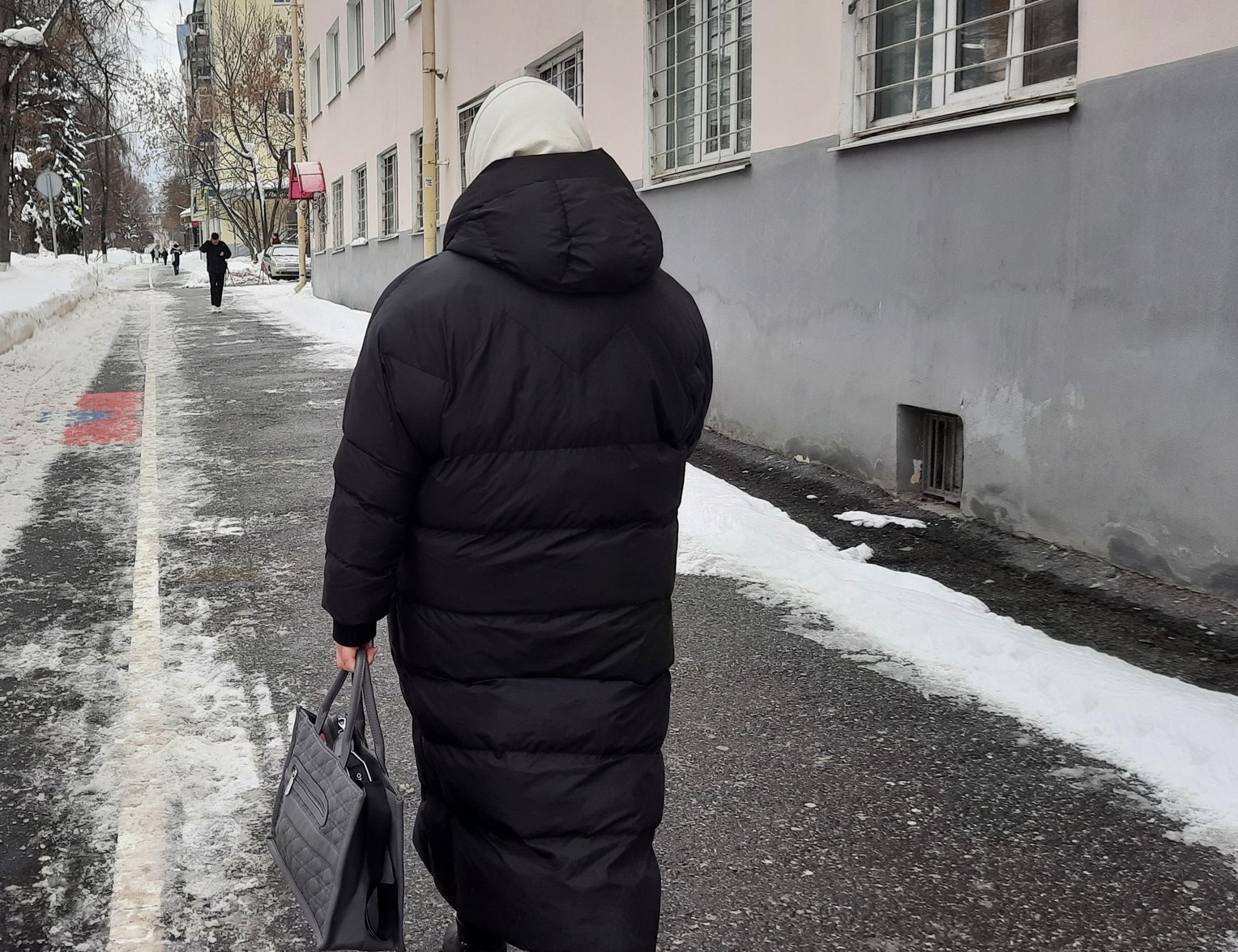 Жительница Нижнего Новгорода подняла на уши полицию из-за потери шарфа Louis Vuitton