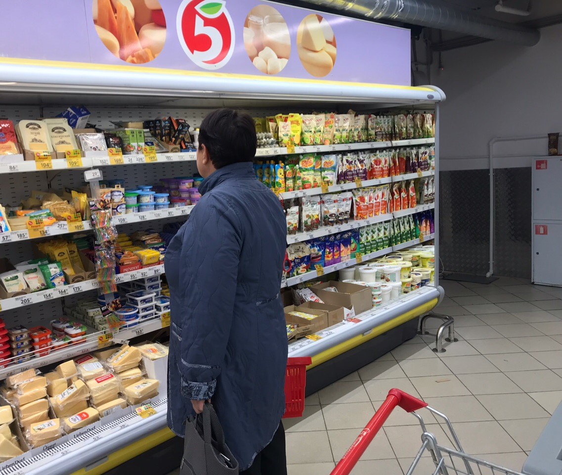 В Нижегородскую область привезли тонну сыра неизвестного происхождения