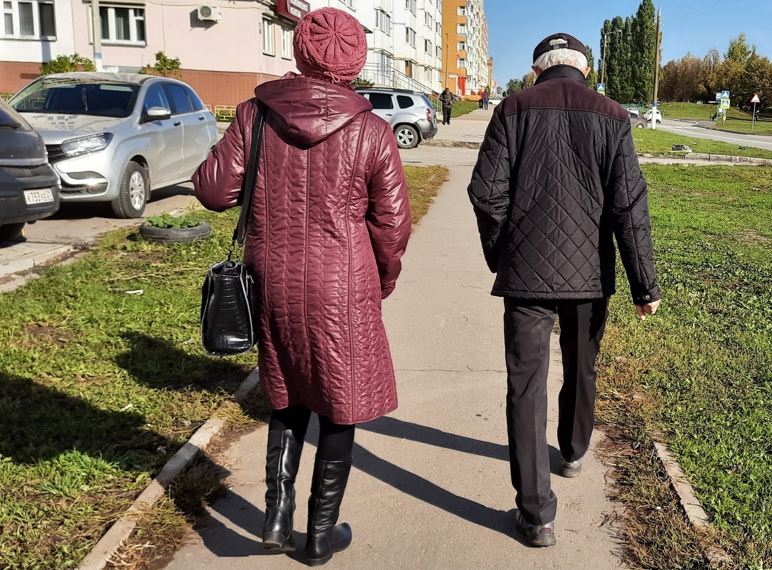 Нижегородцы всей семьей повелись на уловки звонивших и остались без двух миллионов