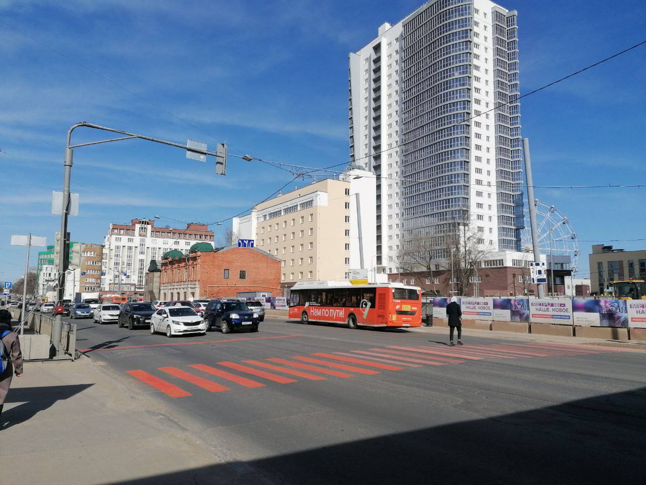 В Нижнем Новгороде перенесли остановку и поставили новый светофор