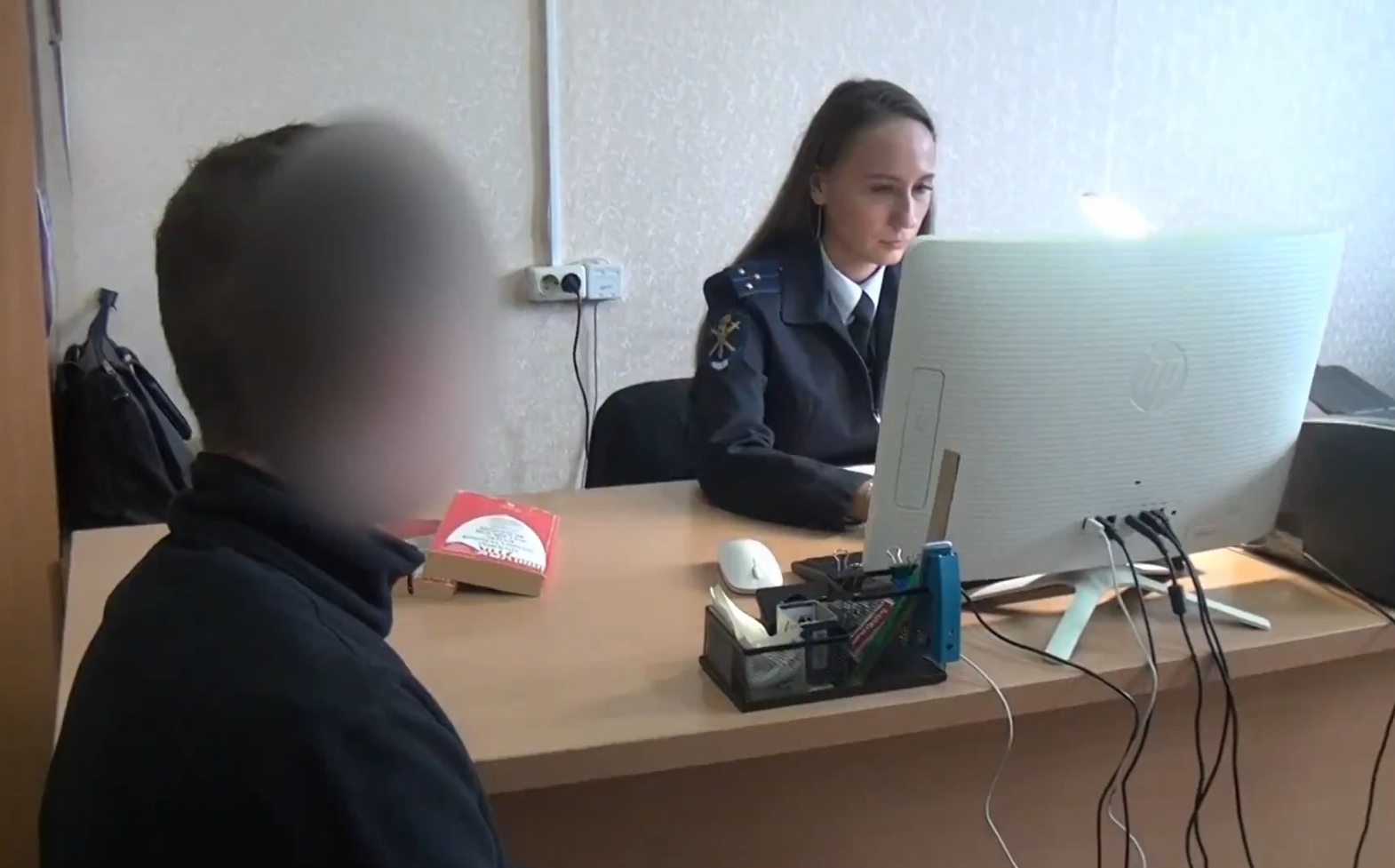 В Дзержинске 16-летний студент обманул бабушек на миллион рублей