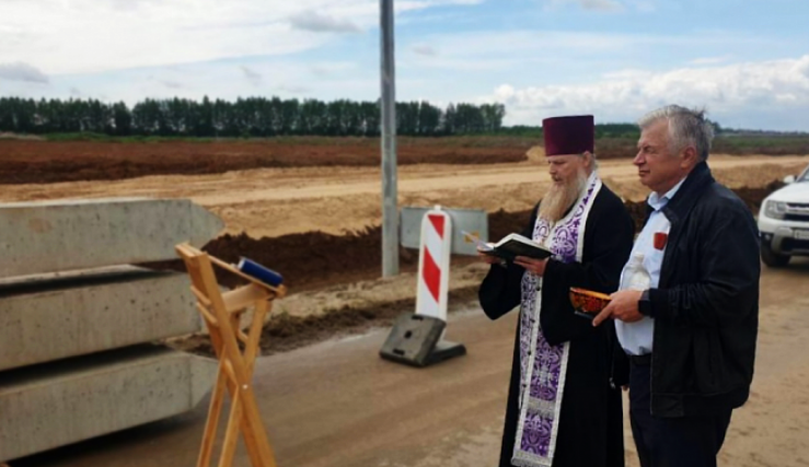 На новой трассе между Москвой и Нижним Новгородом строят место для молитвы
