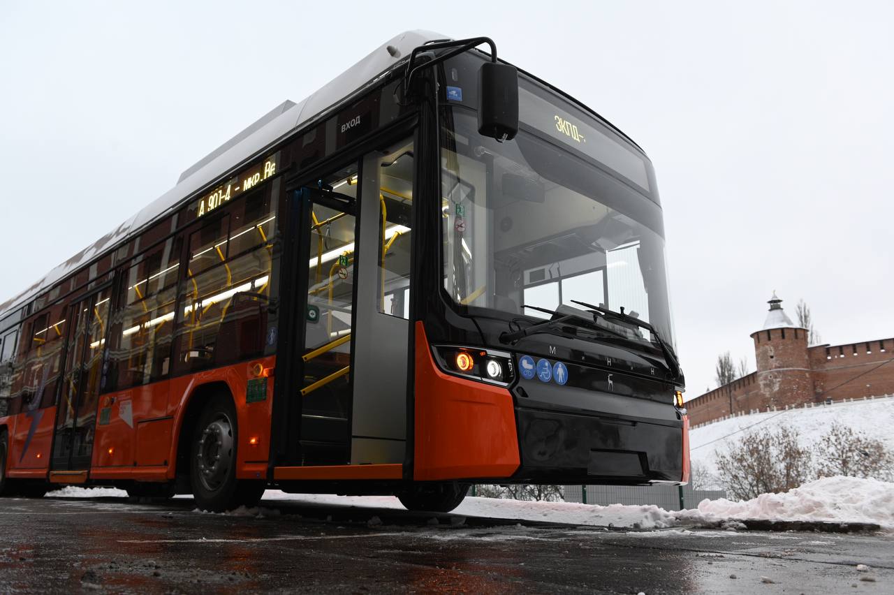 В Нижнем Новгороде презентовали первый электробус: всего на заводе соберут 62