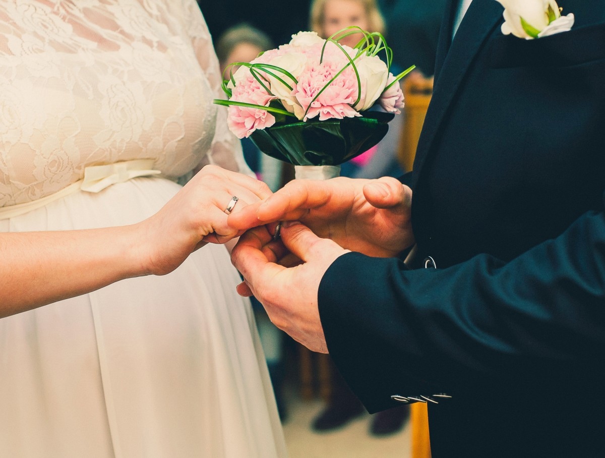 Нижегородцы решились на важный шаг в Новый год: сколько пар поженились в праздники