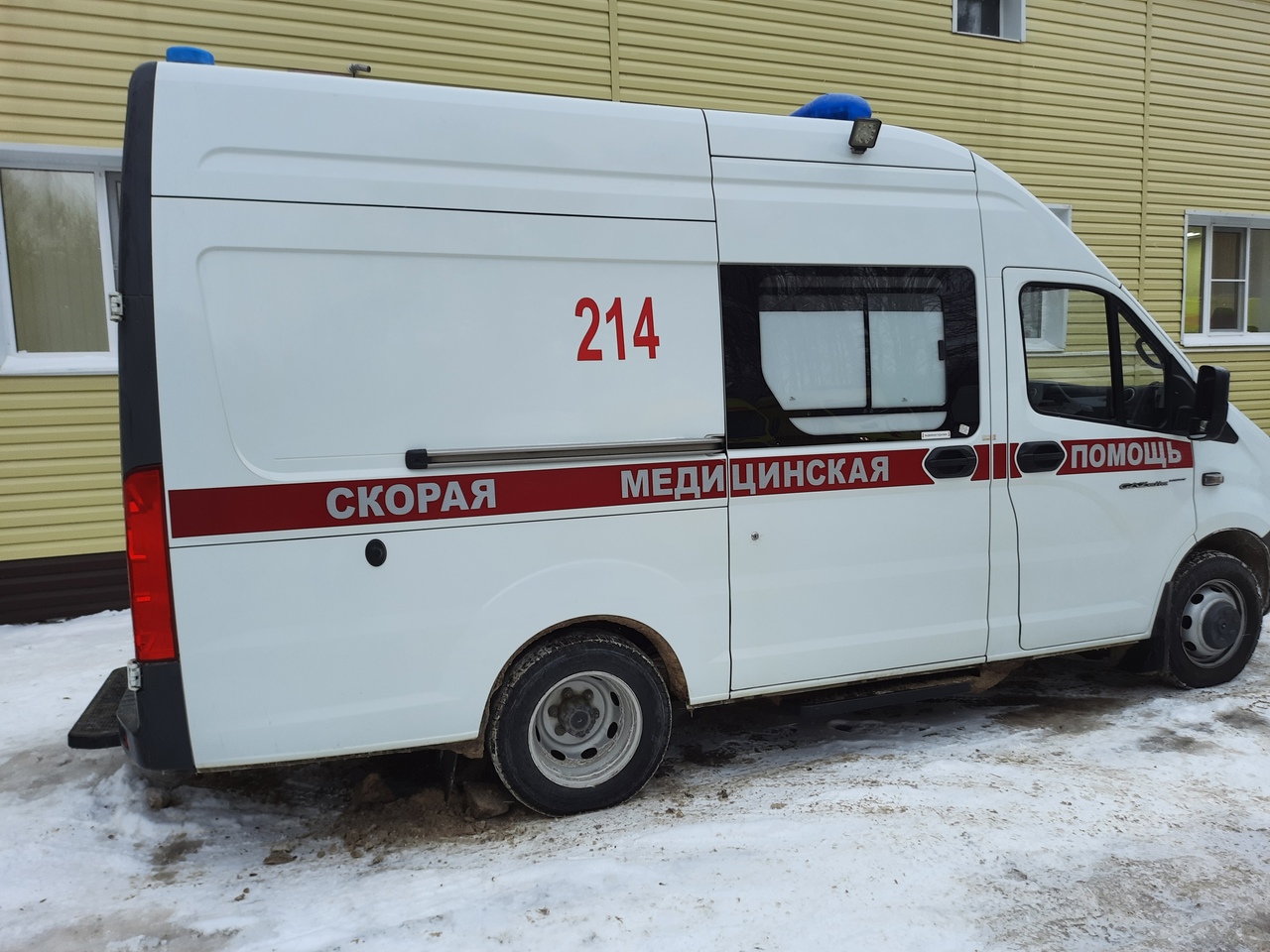 Станочник нижегородского комбината упал замертво, заваривая себе чай на работе