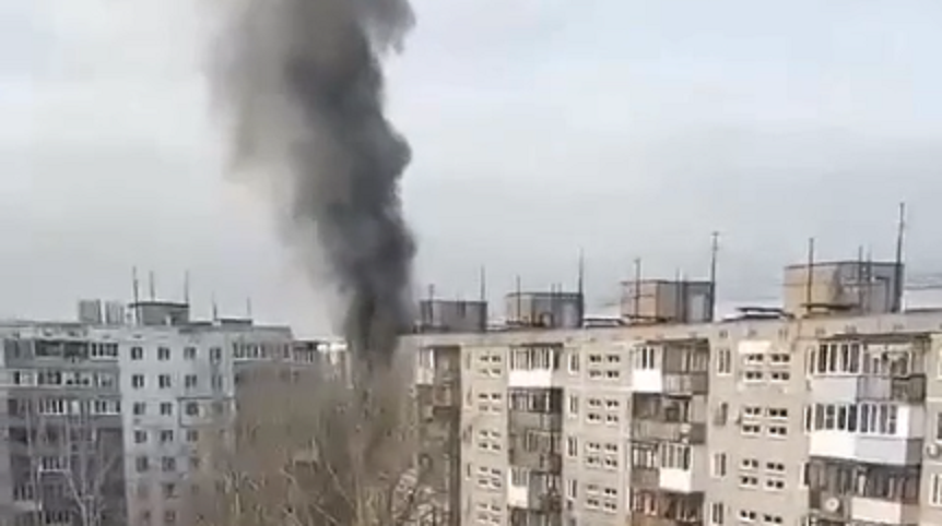 Сильный пожар вспыхнул в Автозаводском районе посреди дня