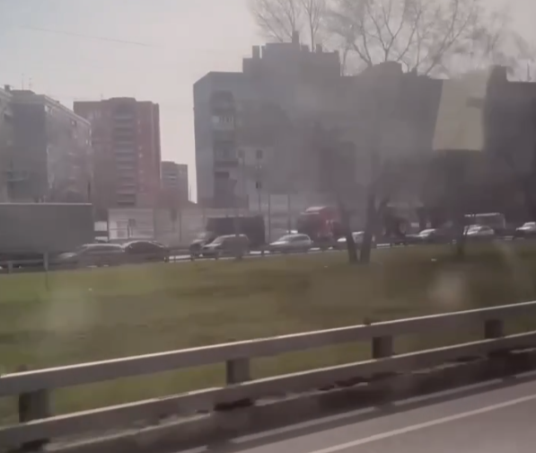 Перед мостом в Нижнем Новгороде образовалась пробка: что говорят очевидцы