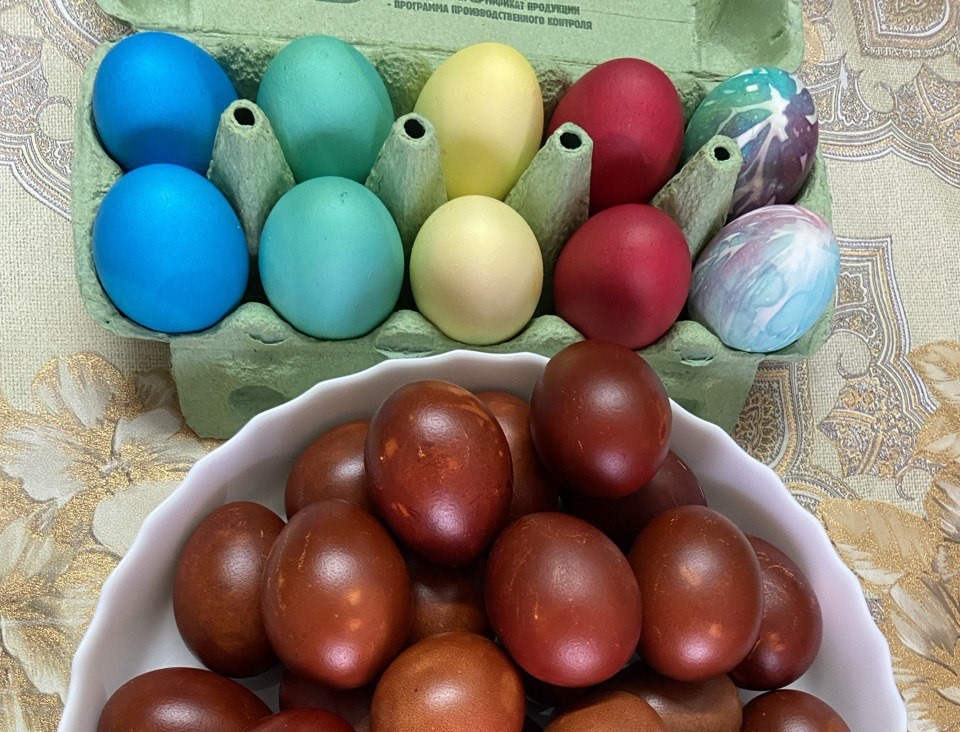 Соседка обзавидуется: необычный способ украшения пасхальных яиц
