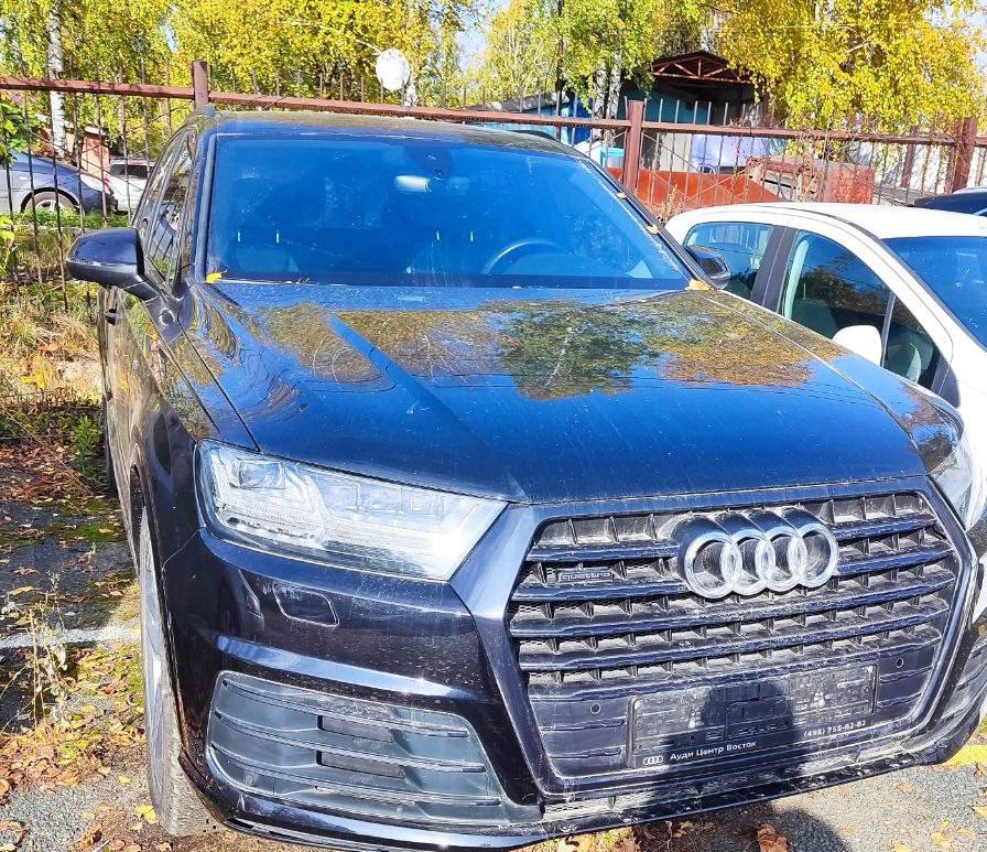 Бывший полицейский из Нижнего Новгорода лишился неизвестно откуда взявшейся Audi Q7 за 5,5 млн