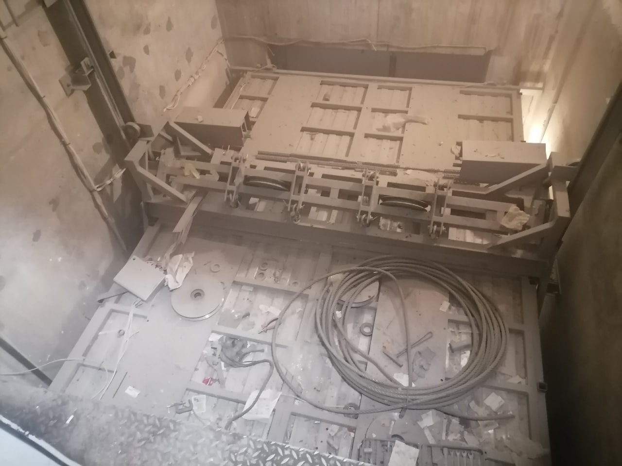 В "Океанисе" рухнул лифт: есть пострадавший