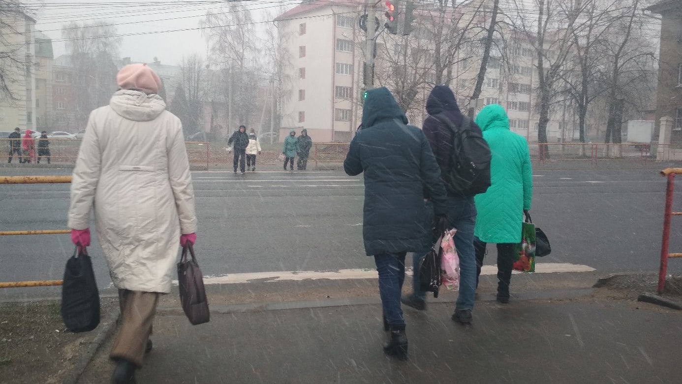 Вильфанд сделал пугающий прогноз на 9 мая: холод и снег обрушатся на Россию, кошмарные выходные