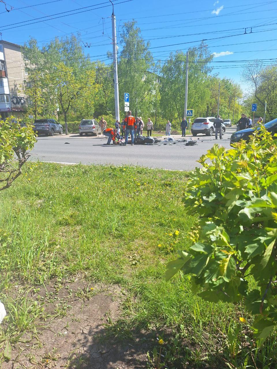 На дороге в Дзержинске разбился мотоциклист