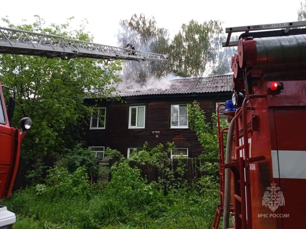 В Балахне во время грозы молния ударила в деревянный дом