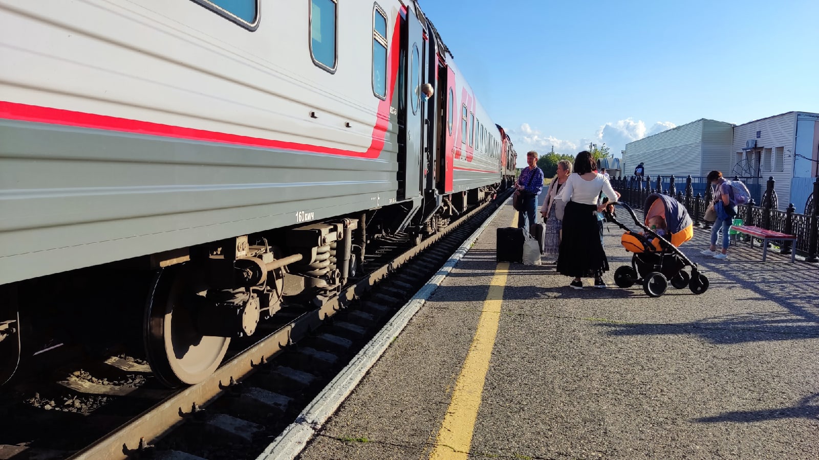 В Нижегородской области задержали более 10 поездов на несколько часов