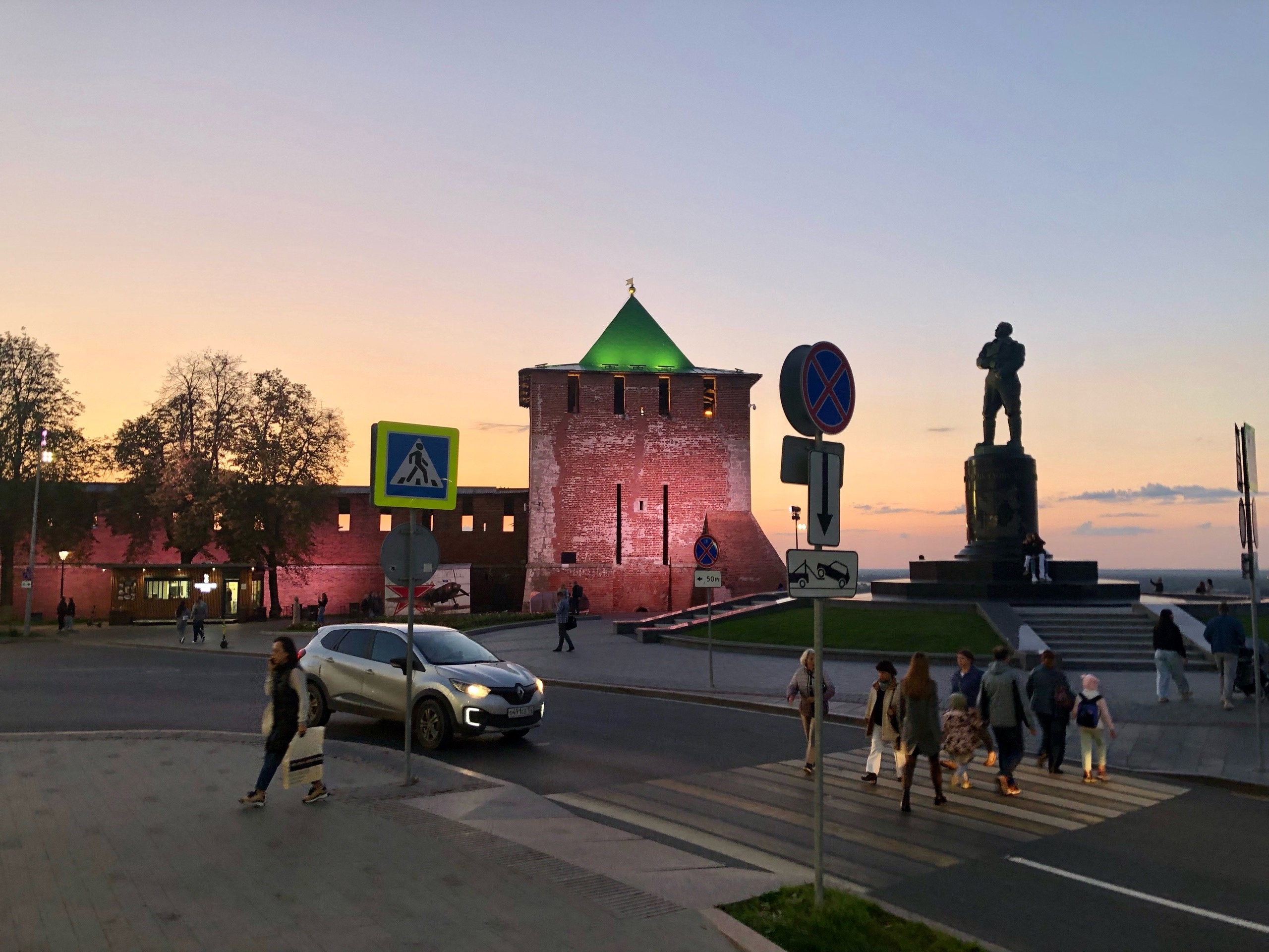 В Нижнем Новгороде ограничат движение на площади Минина из-за рока