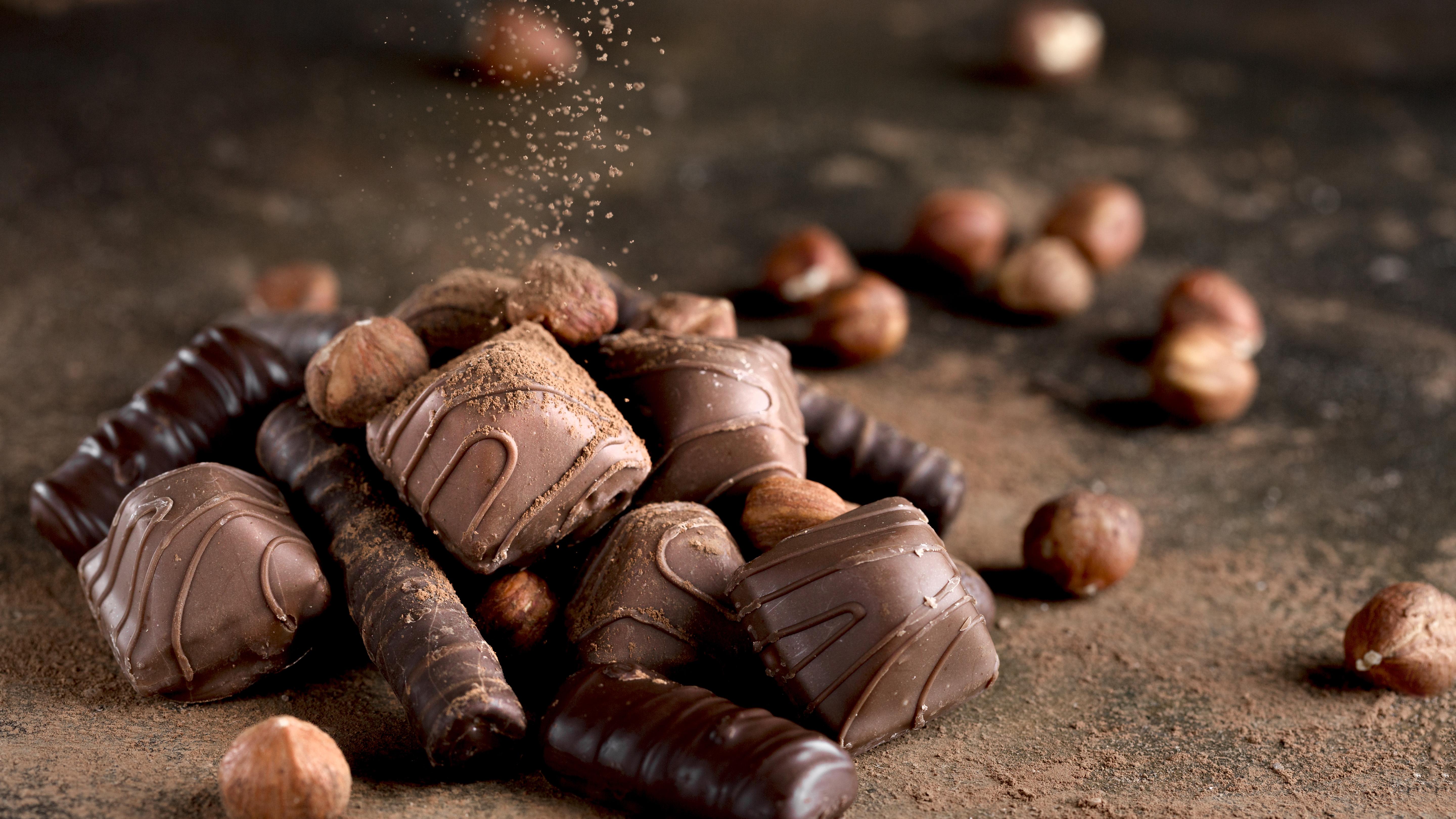 Горькая пилюля для сладкоежек: Мишустин бросил вызов известным производителям конфет 